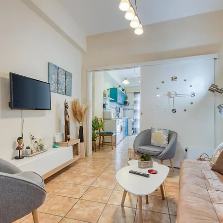 Jo's Guesthouse, Benitses