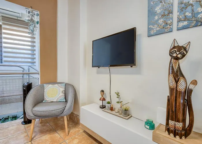 Jo's Guesthouse, Benitses בית נופש
